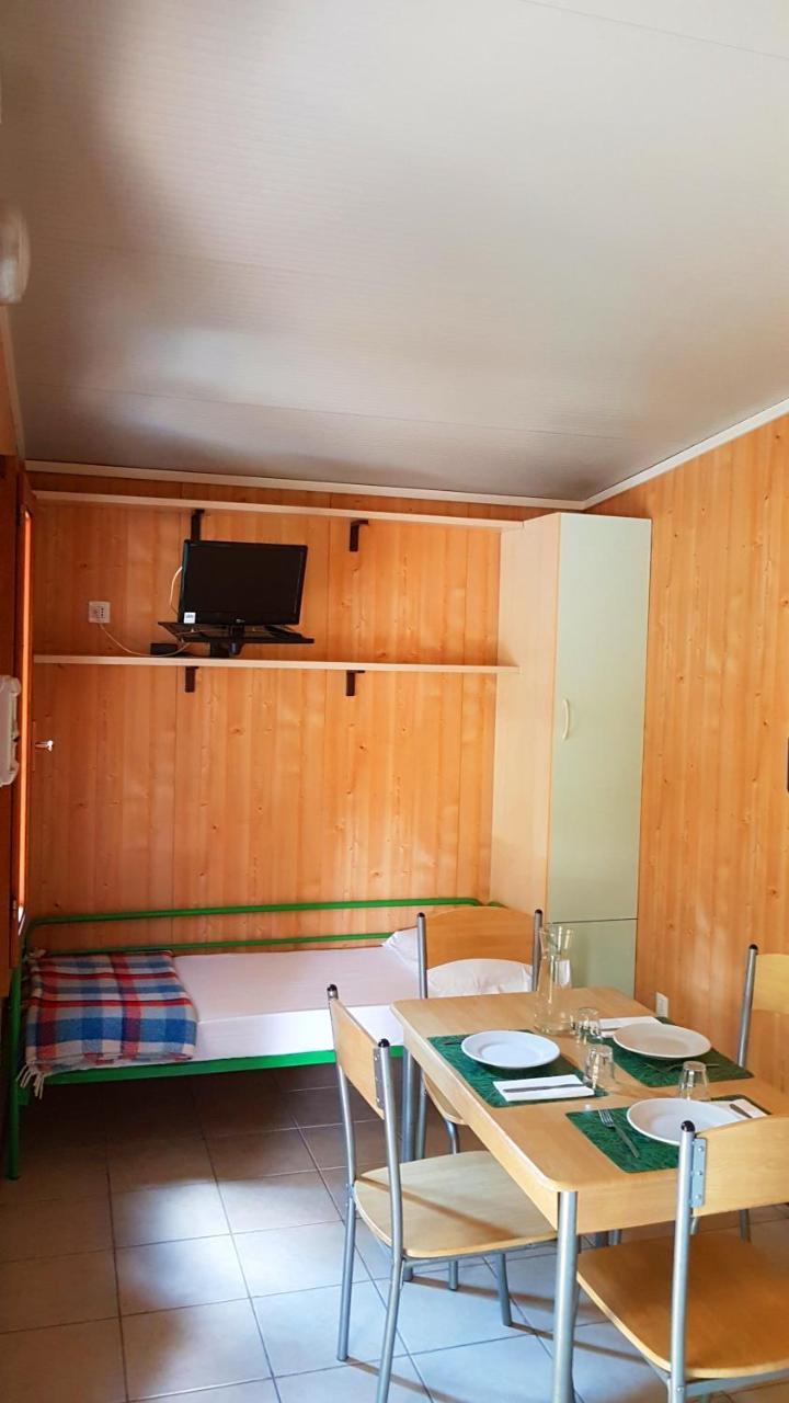 Camping Luna Hotel Marina di Massa Exterior foto